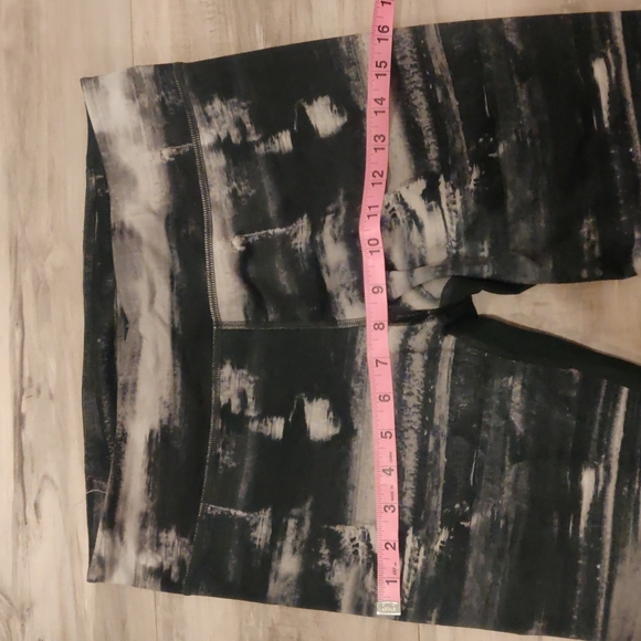 Under Armour Fitted Capri - Picture 4 of 6